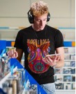 Camiseta Rock and Roll Oficial - Paranoid Music Store